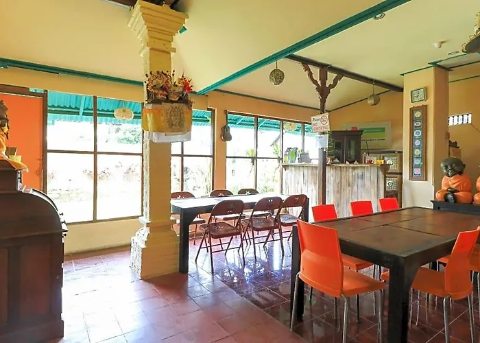 O Tulasi Near Monkey Forest Hostal *