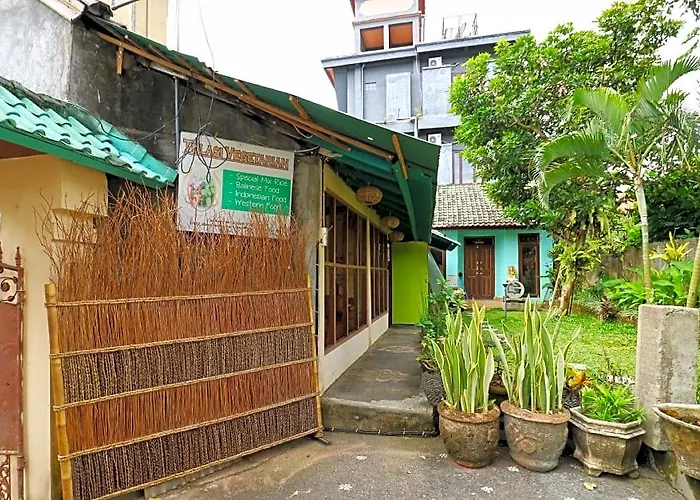 O Tulasi Near Monkey Forest Hostal *