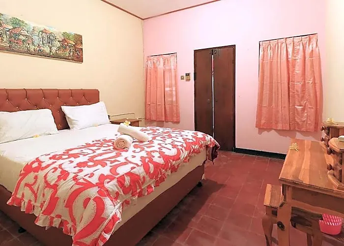 Hostal O Tulasi Near Monkey Forest *